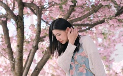 漂亮人妻洗澡被强公BD